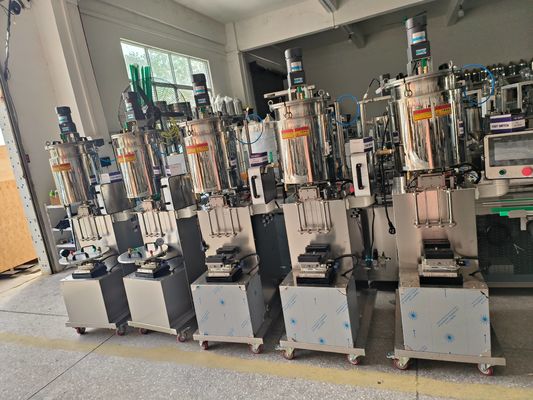 เครื่องเติมมัสคาราและลิปกลอสแบบครึ่งอัตโนมัติ